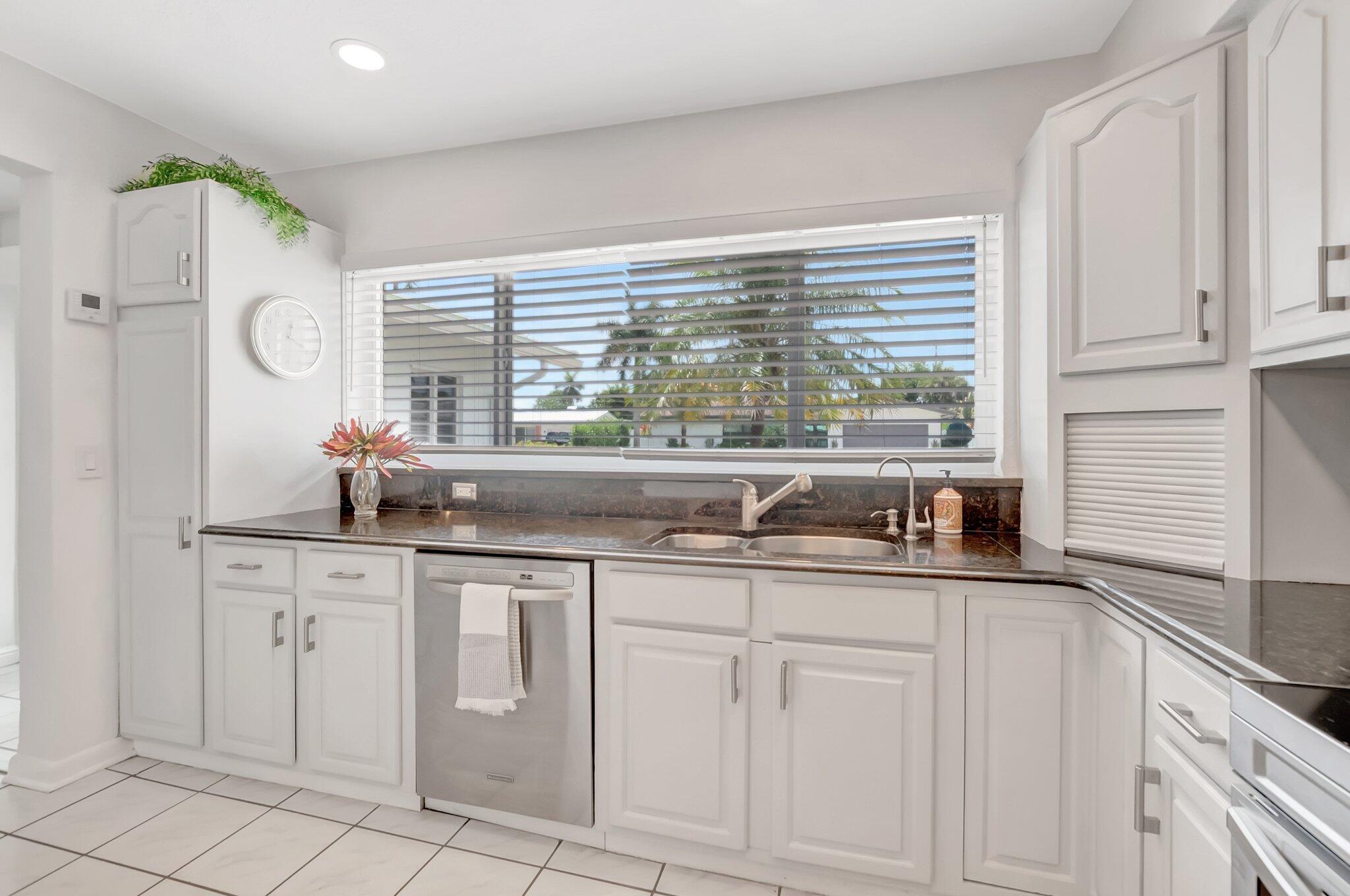 1065 Southwest 13th Street Boca Raton, FL 33486 - Photo 6 of 30 1065 SW 13TH ST.