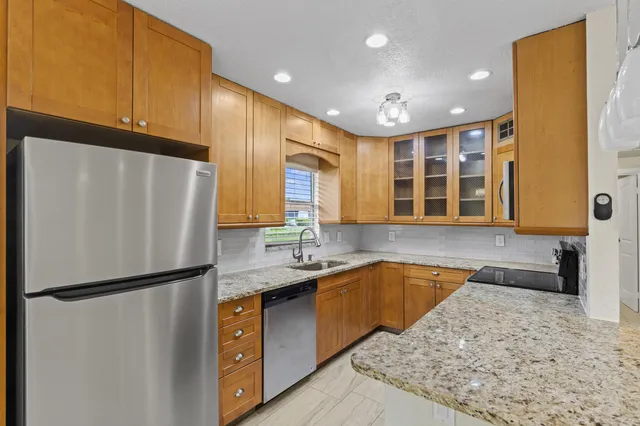 $1,950 | 117 Waterford D, Delray Beach, FL 33446