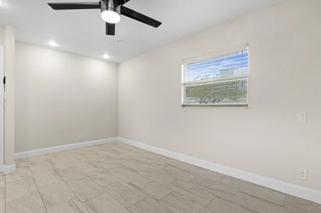 $1,950 | 117 Waterford D, Delray Beach, FL 33446