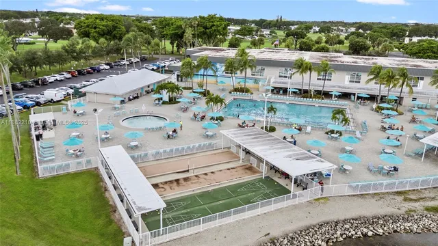 $1,950 | 117 Waterford D, Delray Beach, FL 33446