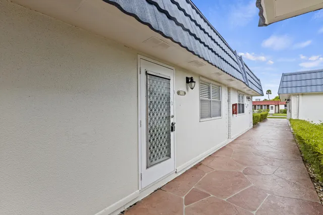 $1,950 | 117 Waterford D, Delray Beach, FL 33446