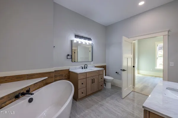 $687,500 | 1036 Cummings Street, Unit 1, Abingdon, VA 24211