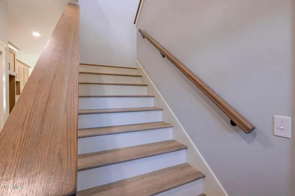 $687,500 | 1036 Cummings Street, Unit 1, Abingdon, VA 24211