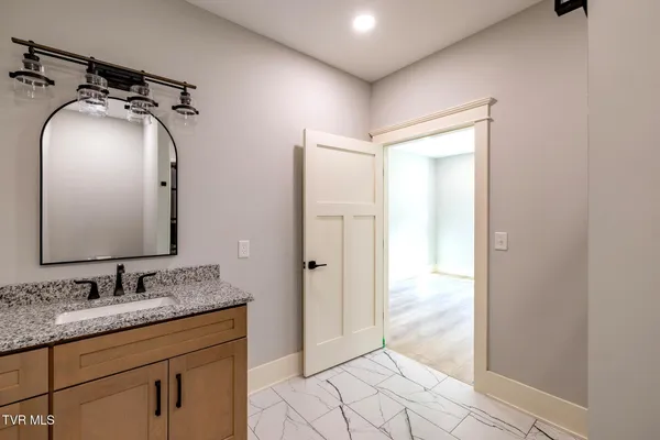 $687,500 | 1036 Cummings Street, Unit 1, Abingdon, VA 24211