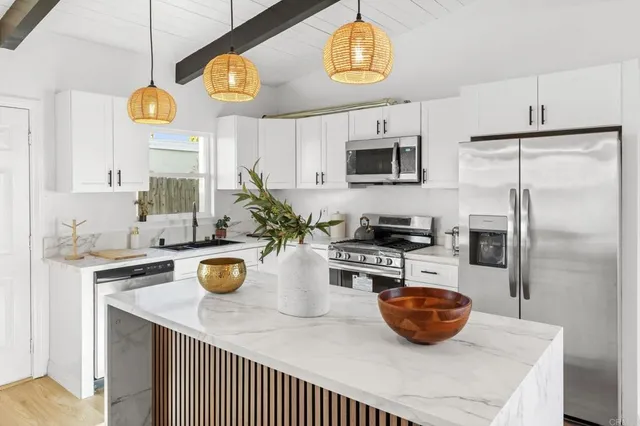 $749,999 | 5033 La Paz Drive, San Diego, CA 92113