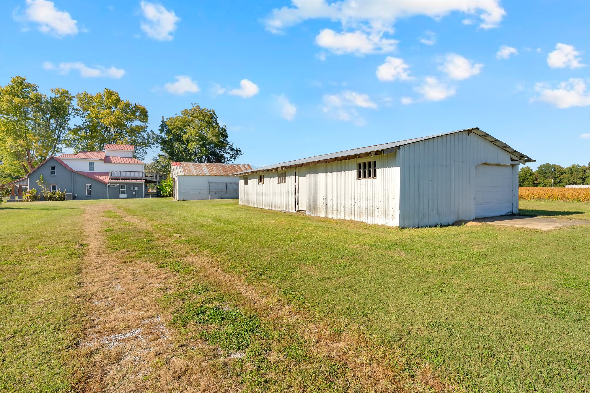 490 Shady Grove Road Manchester, TN 37355 - Photo 11 of 49 a view of a pool