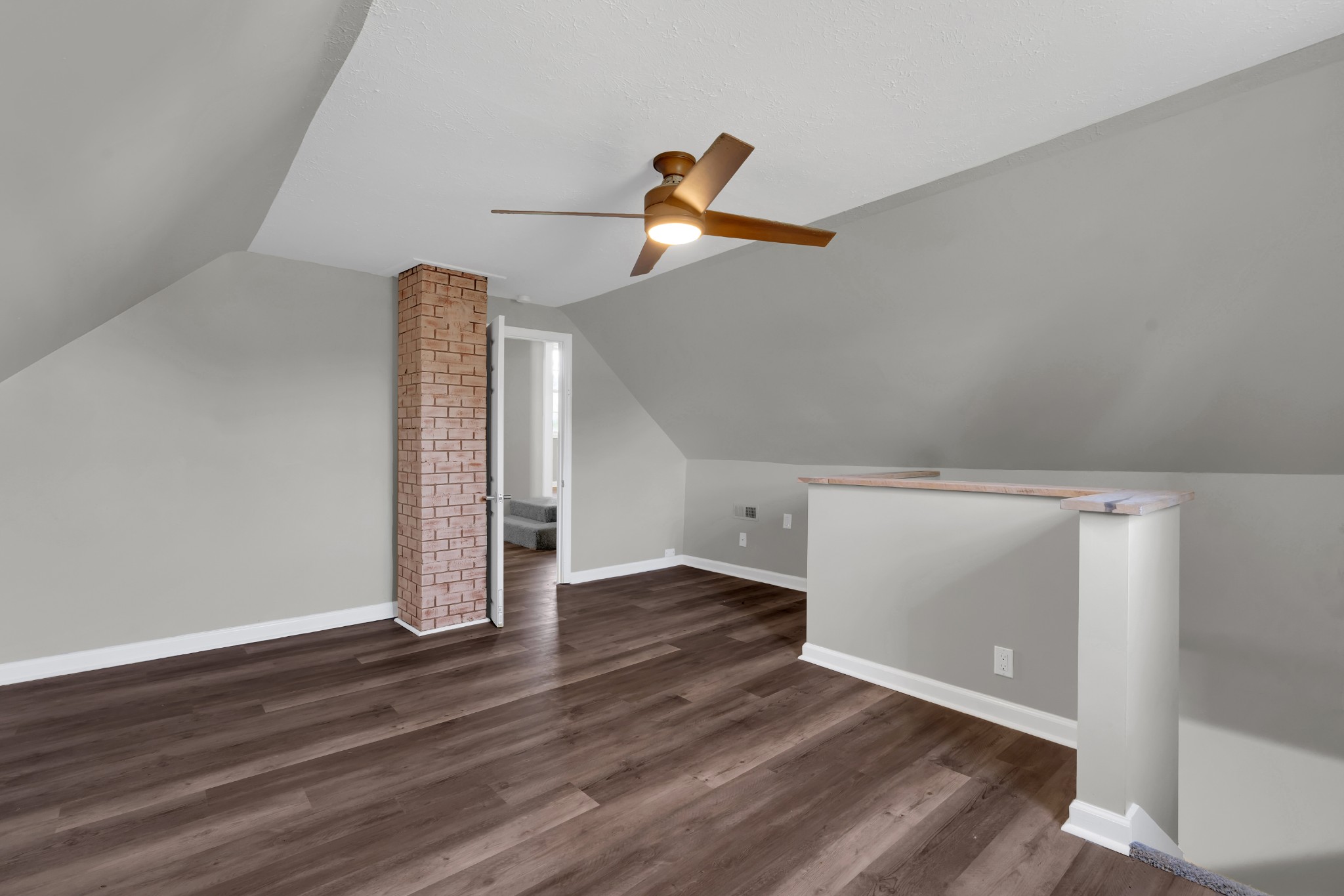 490 Shady Grove Road Manchester, TN 37355 - Photo 41 of 49 a view of empty room with wooden floor