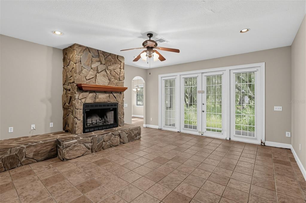 32922 Whitney Road Leesburg, FL 34748 - Photo 11 of 48 Gallery Image 11