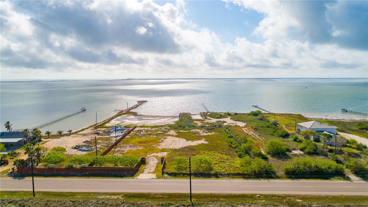 2217 Laguna Shores Road Corpus Christi, TX 78418 - Photo 6 of 17