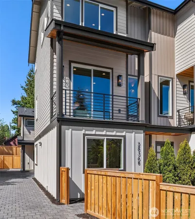 $750,000 | 2836 Northwest 73rd Street, Unit B, Seattle, WA 98117
