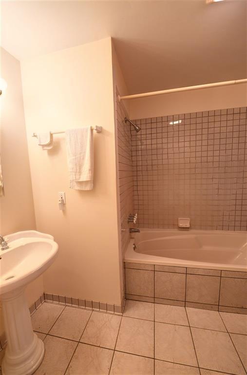 1027 Overlook Trail Spring City, TN 37381 - Photo 13 of 27 13