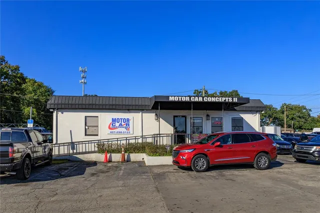a car parked in front of a house
