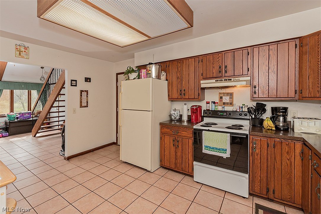 1025 Dock Road Madison, OH 44057 - Photo 10 of 28