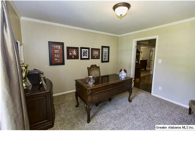 2604 Southminster Road Birmingham, AL 35243 - Photo 4 of 26
