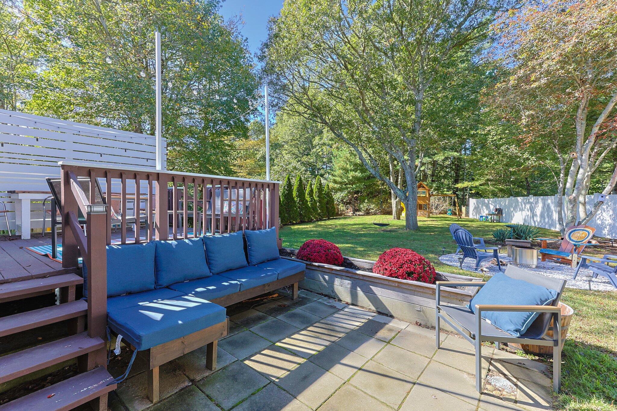 39 Maddaket Lane Centerville, MA 02632 - Photo 26 of 36 a sitting area with furniture and outdoor seating