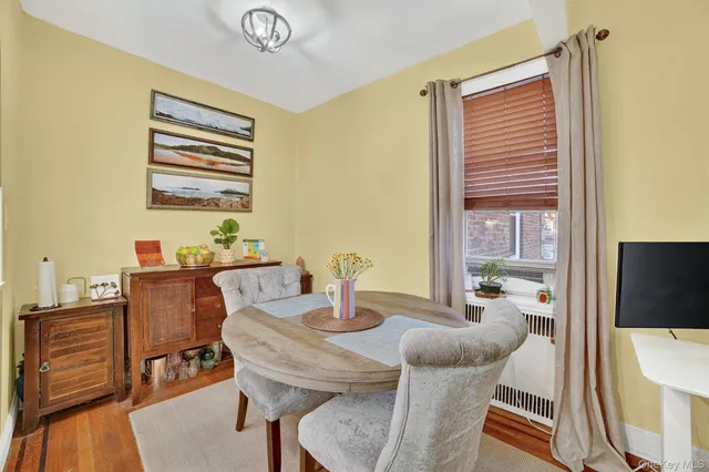 $269,900 | 824 Palmer Road, Unit 2D, Bronxville, NY 10708