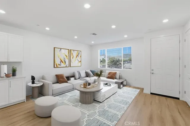 $827,000 | 2378 Channel Drive, Unit 103, Ventura, CA 93003