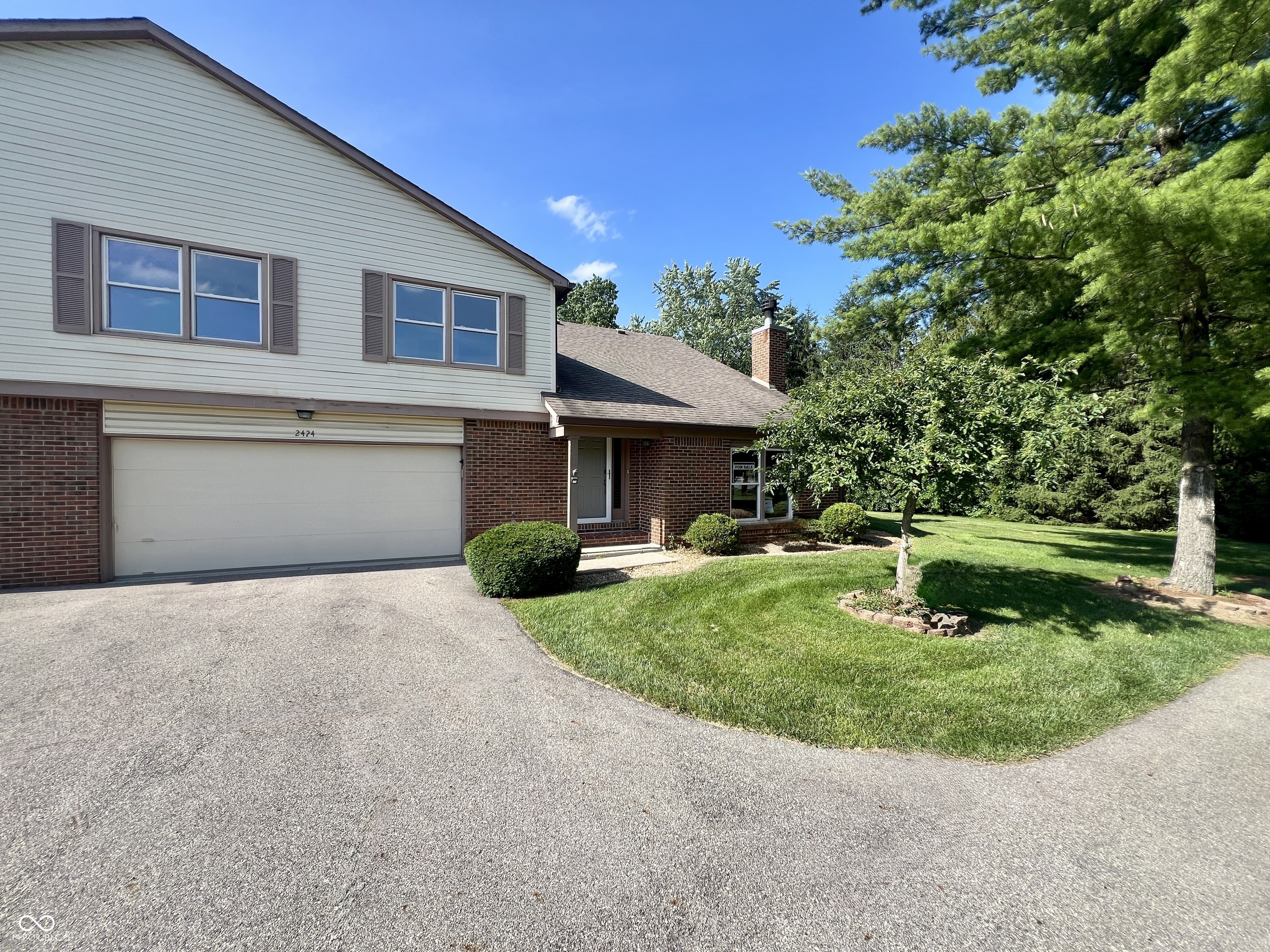 2424 North Willow Way  