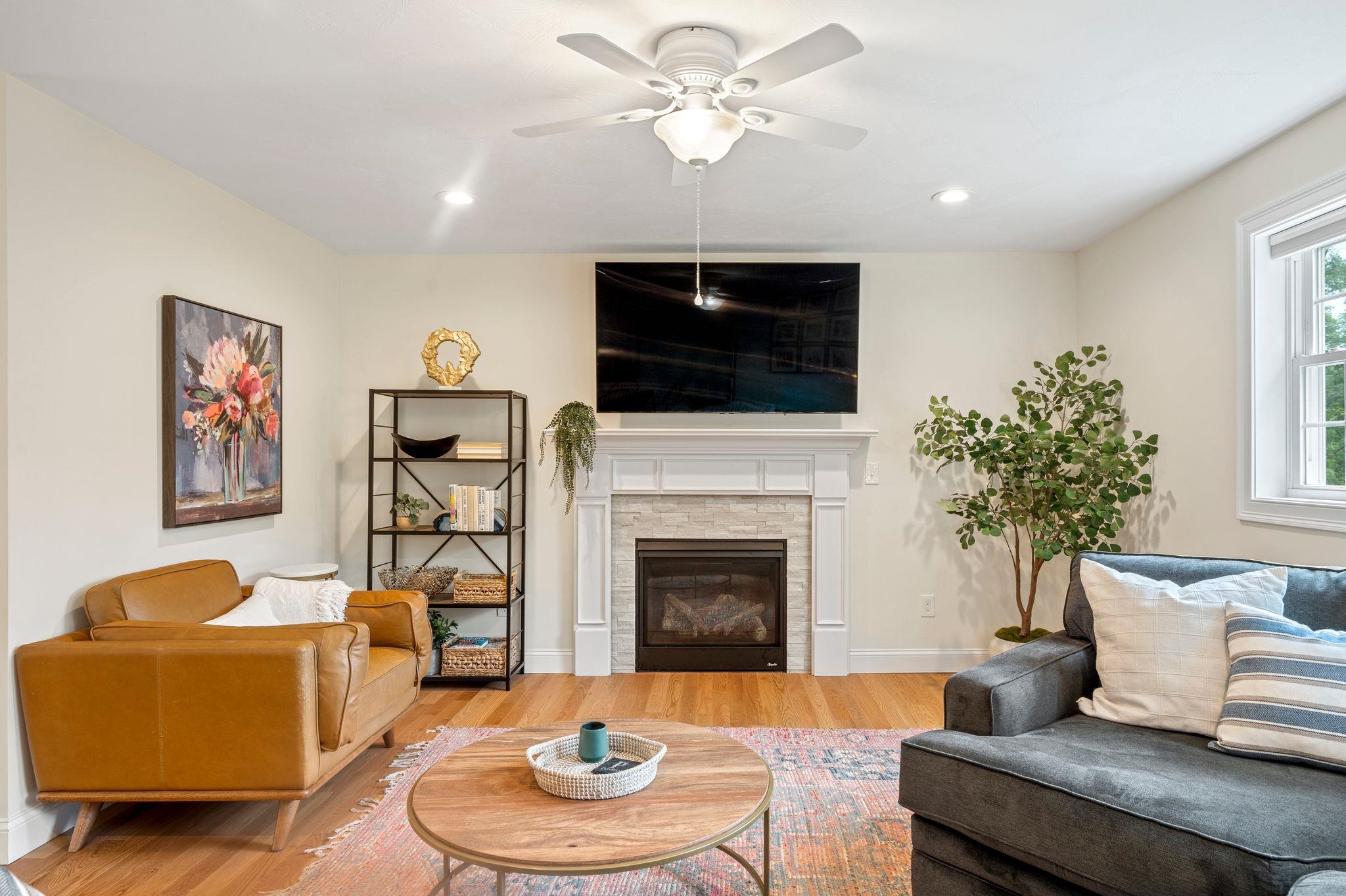 29 Cypress Circle Exeter, NH 03833 - Photo 5 of 40