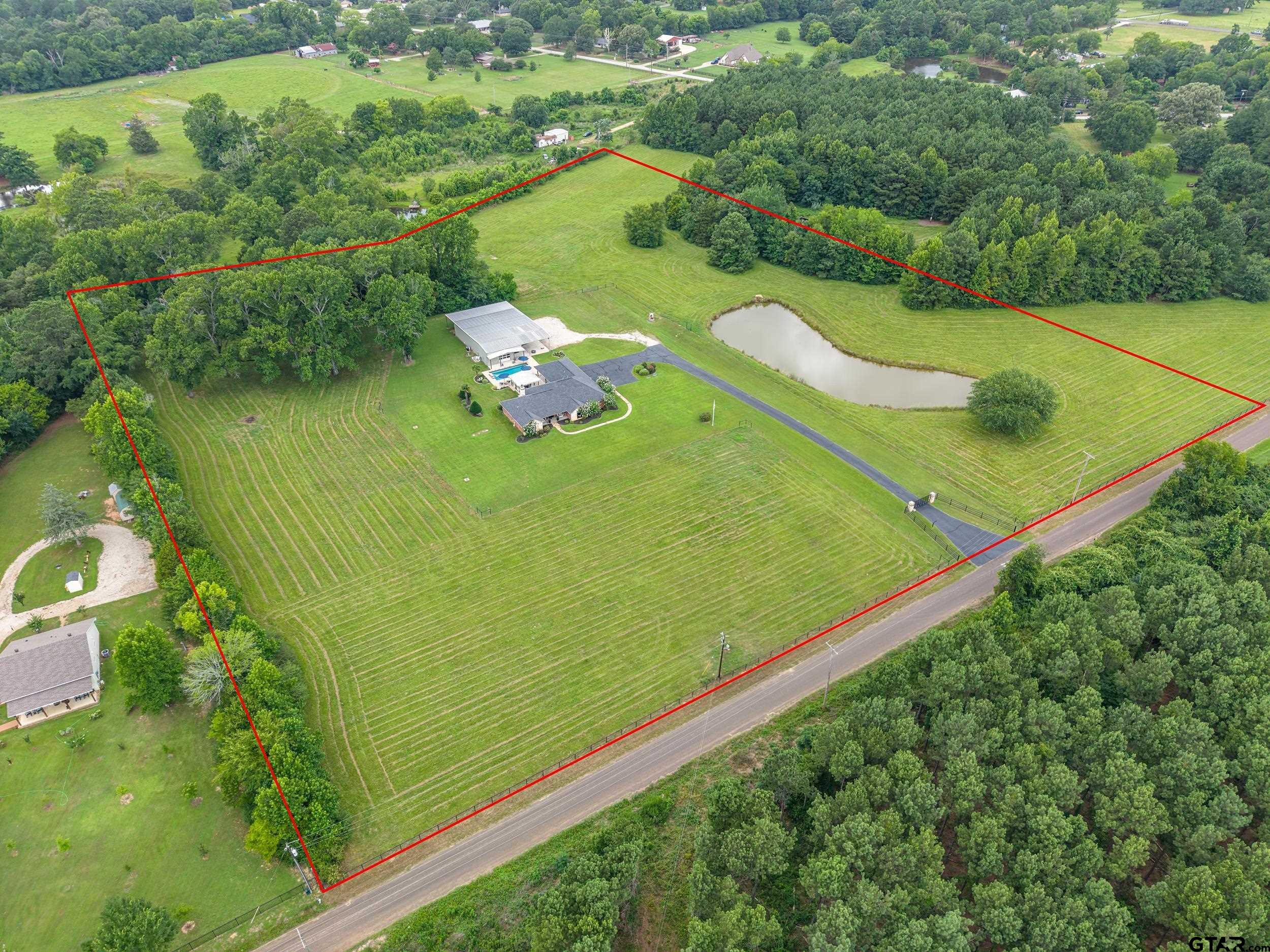 377 Utzman Road Kilgore, TX 75662 - Photo 2 of 40