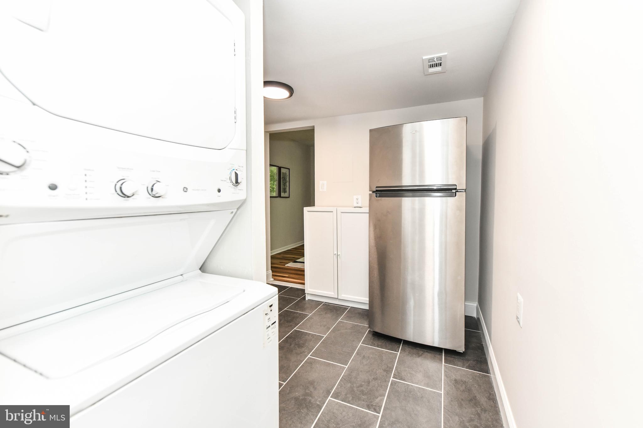 1523 Northgate Square Reston, VA 20190 - Photo 18 of 29 Washer and Dryer!