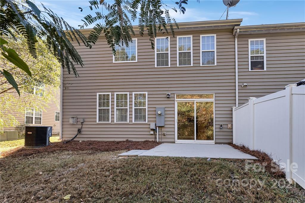 6931 Maricopa Road Charlotte, NC 28277 - Photo 27 of 31 a front view of a house with garden