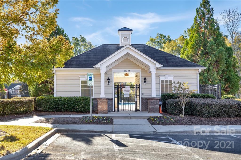 6931 Maricopa Road Charlotte, NC 28277 - Photo 30 of 31 a front view of a house with garden