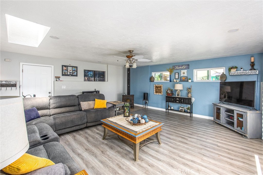 15212 El Centro Road Hesperia, CA 92345 - Photo 19 of 75 Family Room
