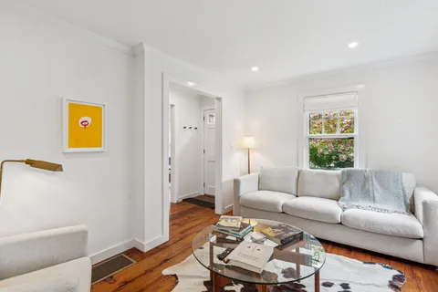 12 Jackson Street, East Hampton, NY 11937
