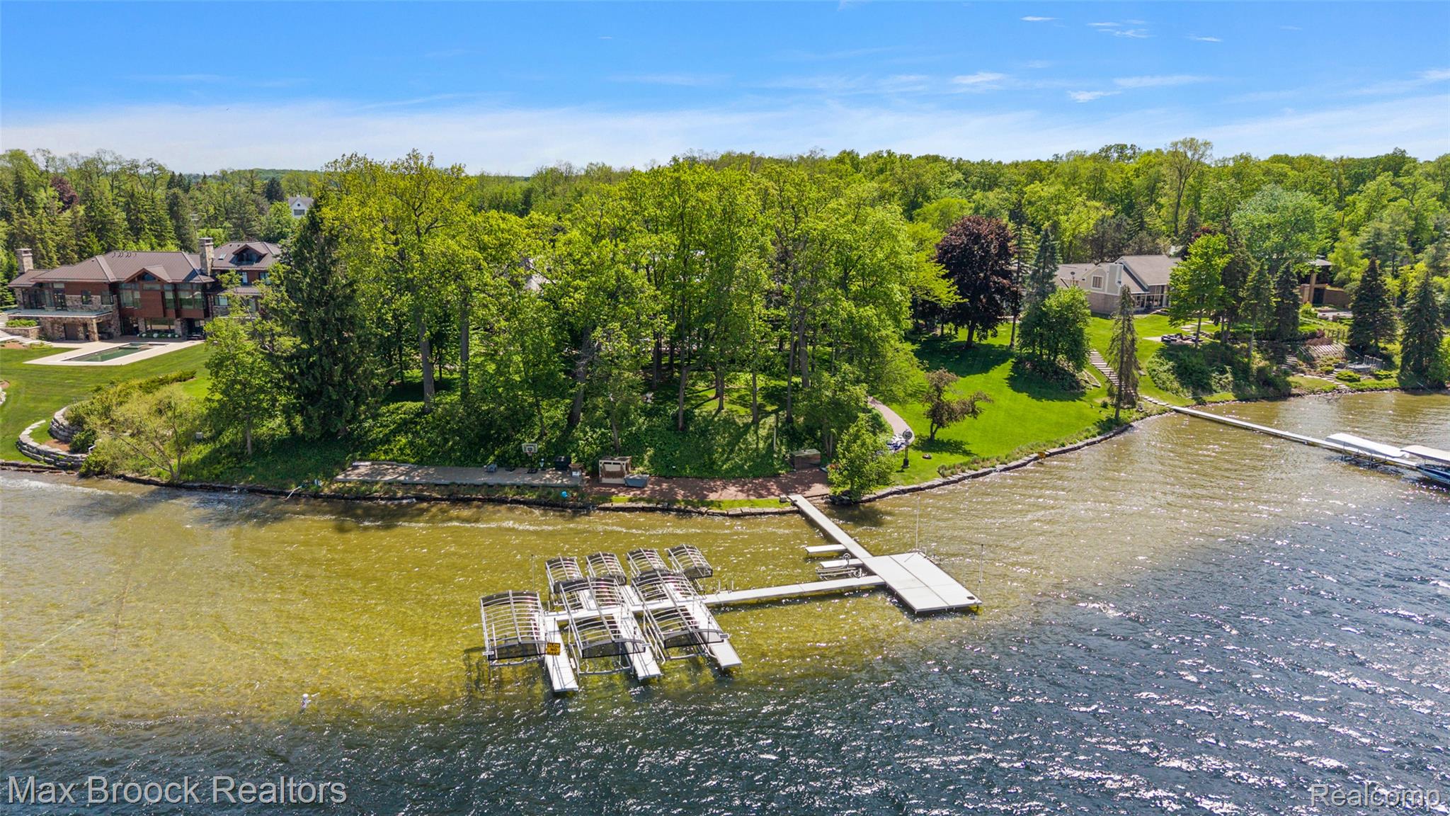 4740 Dow Ridge Road West Bloomfield, MI 48324 - Photo 45 of 47 Dow Ridge New 2026 Summer-40.jpg