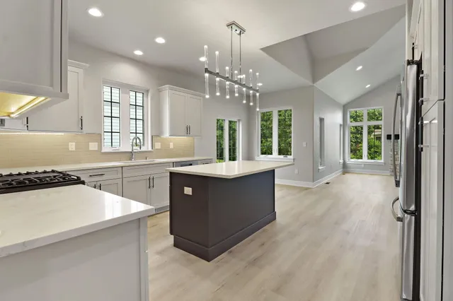 $864,900 | 4648 98th Street, Pleasant Prairie, WI 53158