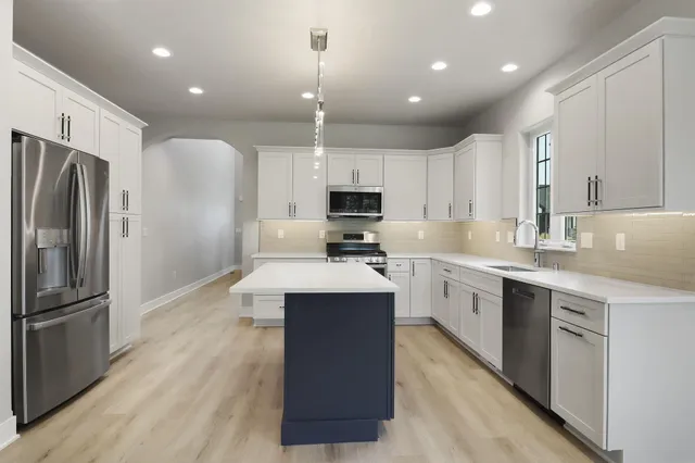 $864,900 | 4648 98th Street, Pleasant Prairie, WI 53158