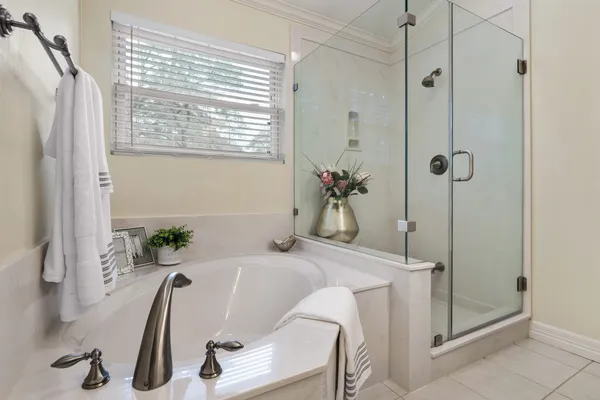 $3,200 | 15 Dusky Meadow Place, Spring, TX 77381