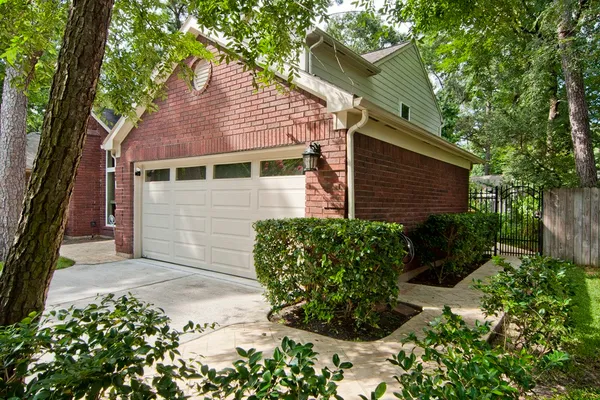 $3,200 | 15 Dusky Meadow Place, Spring, TX 77381