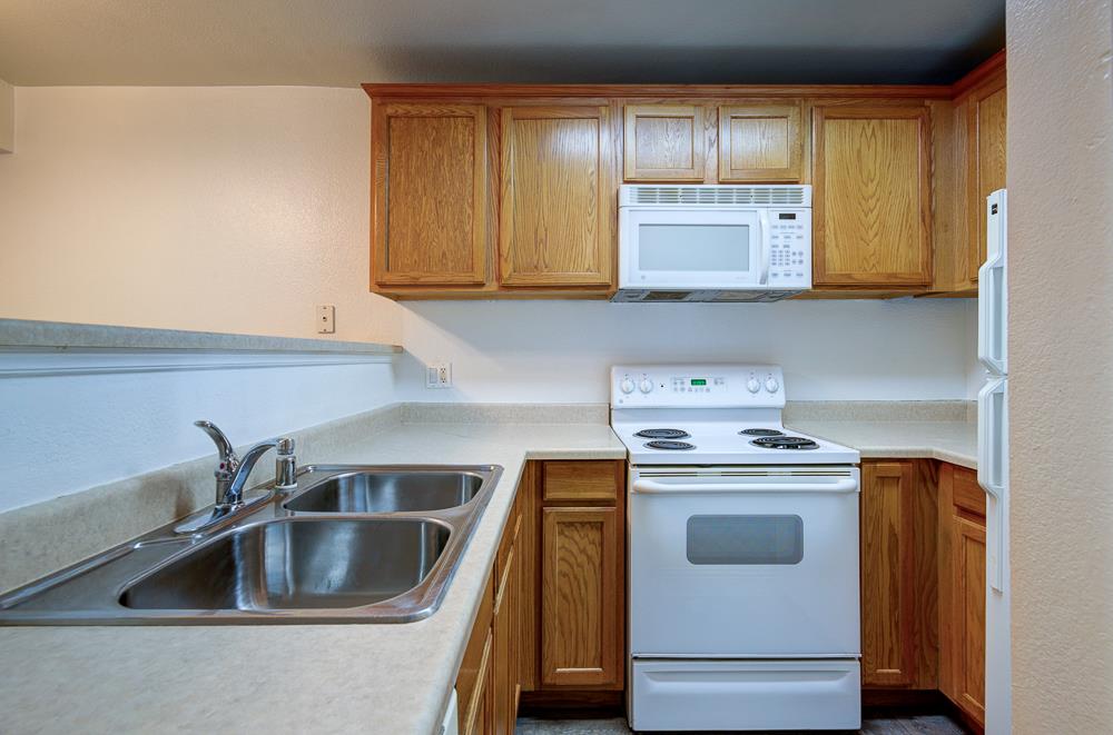 2909 Huntington Boulevard, Unit 211 Fresno, CA 93721 - Photo 14 of 26