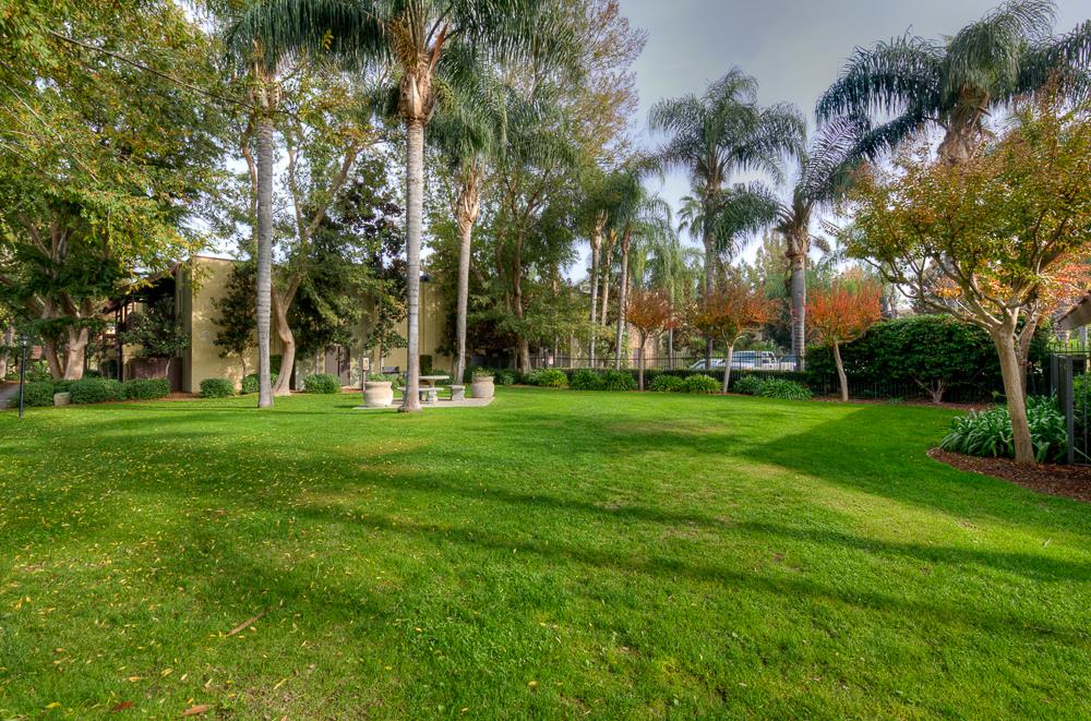 2909 Huntington Boulevard, Unit 211 Fresno, CA 93721 - Photo 21 of 26 Common Area