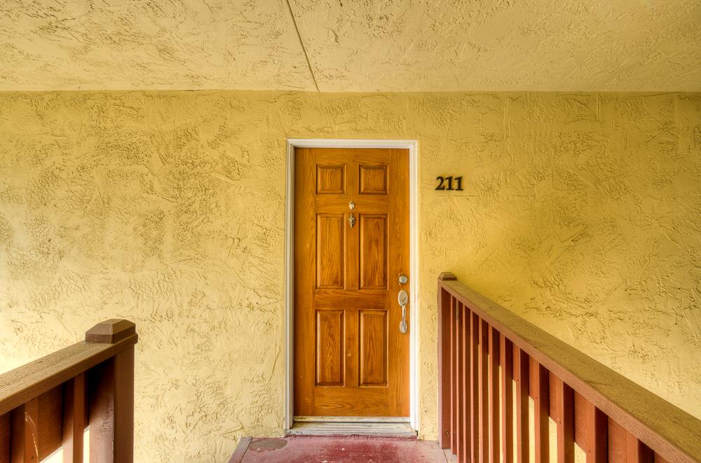 2909 Huntington Boulevard, Unit 211 Fresno, CA 93721 - Photo 4 of 26