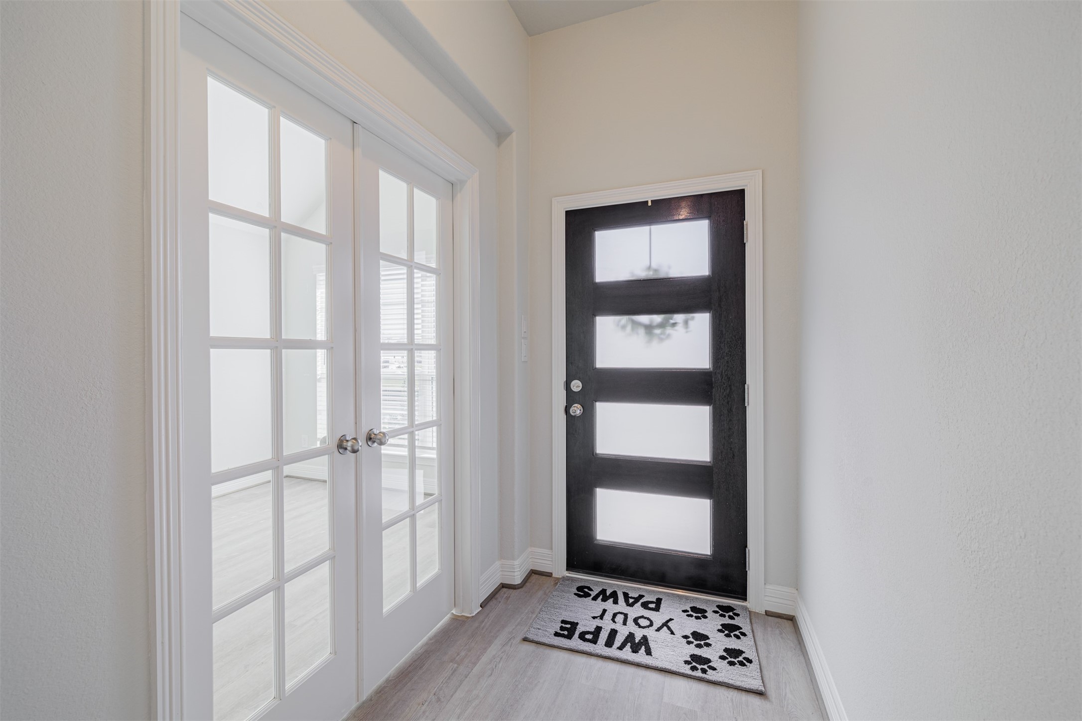 33118 School Hl Road Fulshear, TX 77441 - Photo 4 of 21 a view of room with window and wooden floor