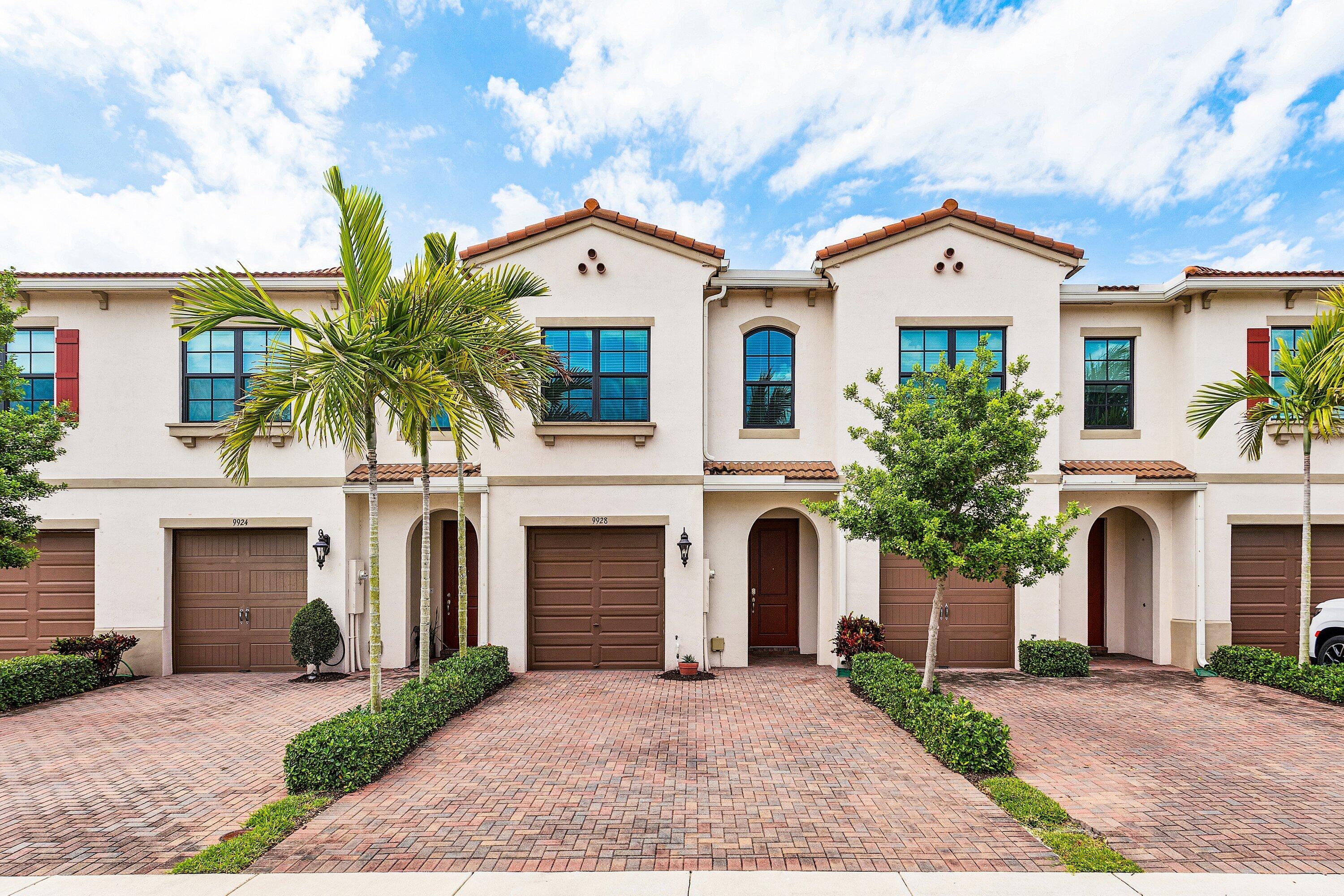 9928 Brickhill Drive Boca Raton, FL 33428 - Photo 2 of 24 001-9928BrickhillDrive-BocaRaton-FL-3342