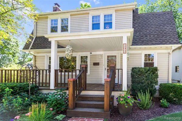 $3,900 | 192 East Lincoln Street, Birmingham, MI 48009