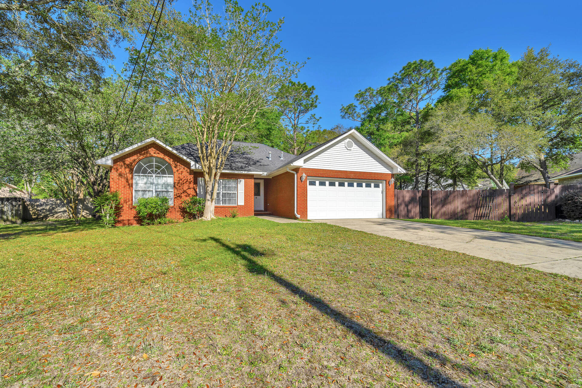 2801 Ping Lane Crestview, FL 32539 - Photo 3 of 37 2801 Ping Ln Crestview FL 32539 USA-003-