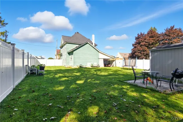 $215,000 | 6 Brookfield Place, Auburn, NY 13021