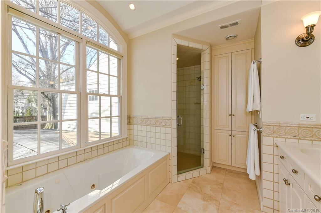 3908 Foxcroft Road Charlotte, NC 28211 - Photo 18 of 33 Gallery Image 18