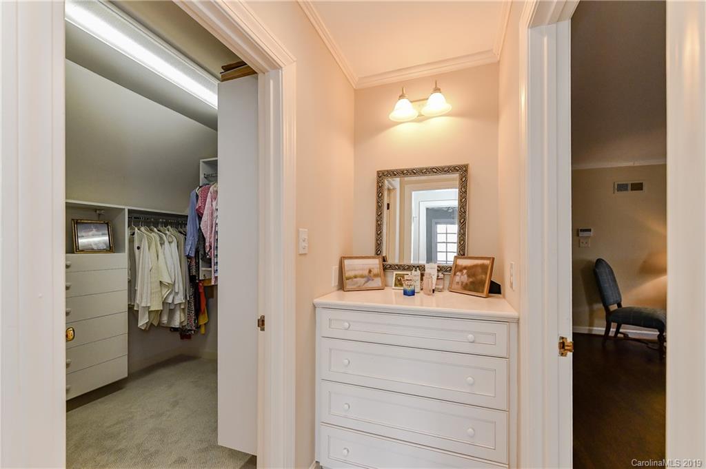 3908 Foxcroft Road Charlotte, NC 28211 - Photo 19 of 33 Gallery Image 19