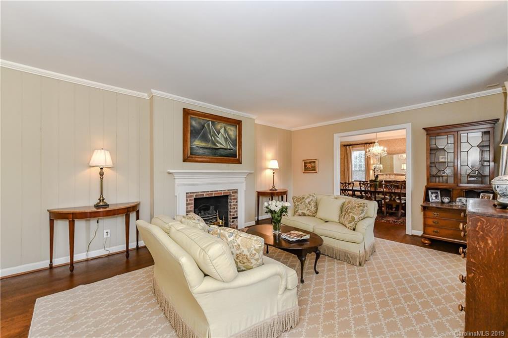 3908 Foxcroft Road Charlotte, NC 28211 - Photo 3 of 33 Gallery Image 3