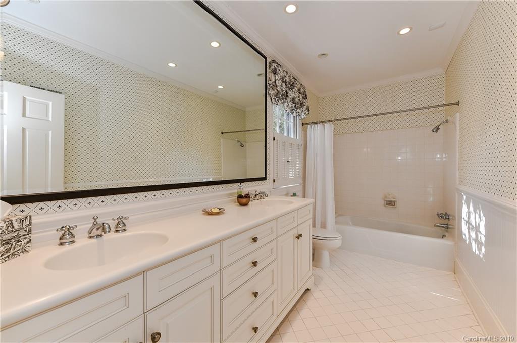 3908 Foxcroft Road Charlotte, NC 28211 - Photo 21 of 33 Gallery Image 21