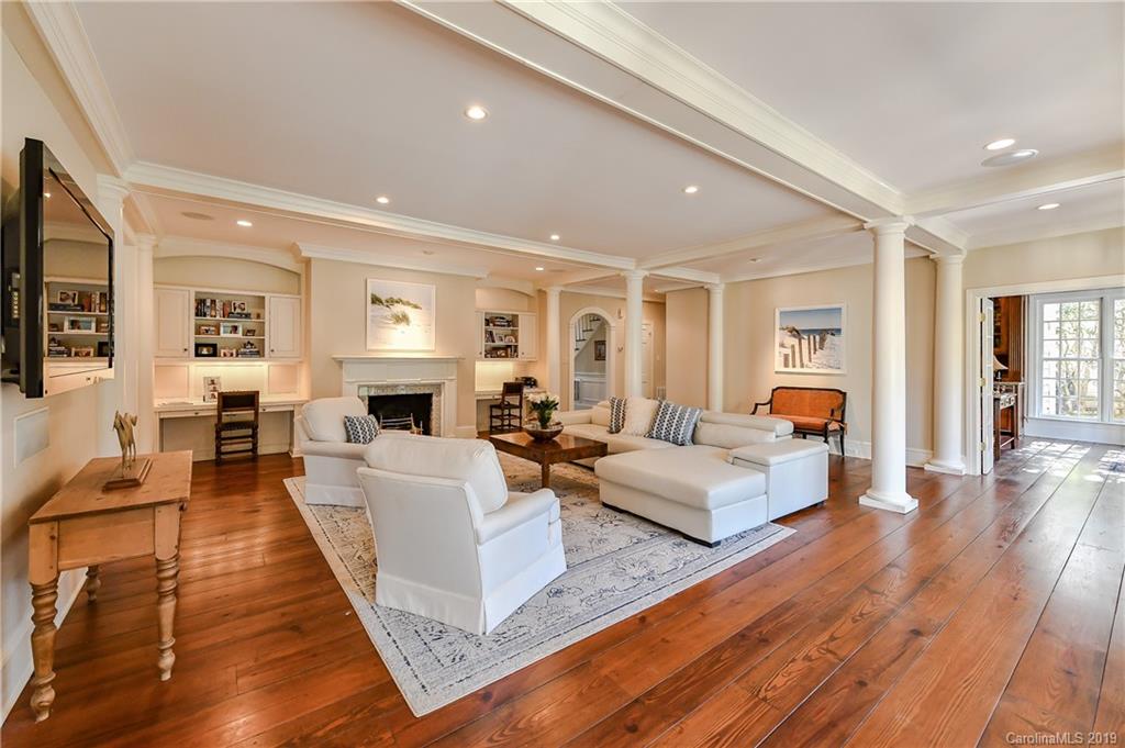 3908 Foxcroft Road Charlotte, NC 28211 - Photo 8 of 33 Gallery Image 8