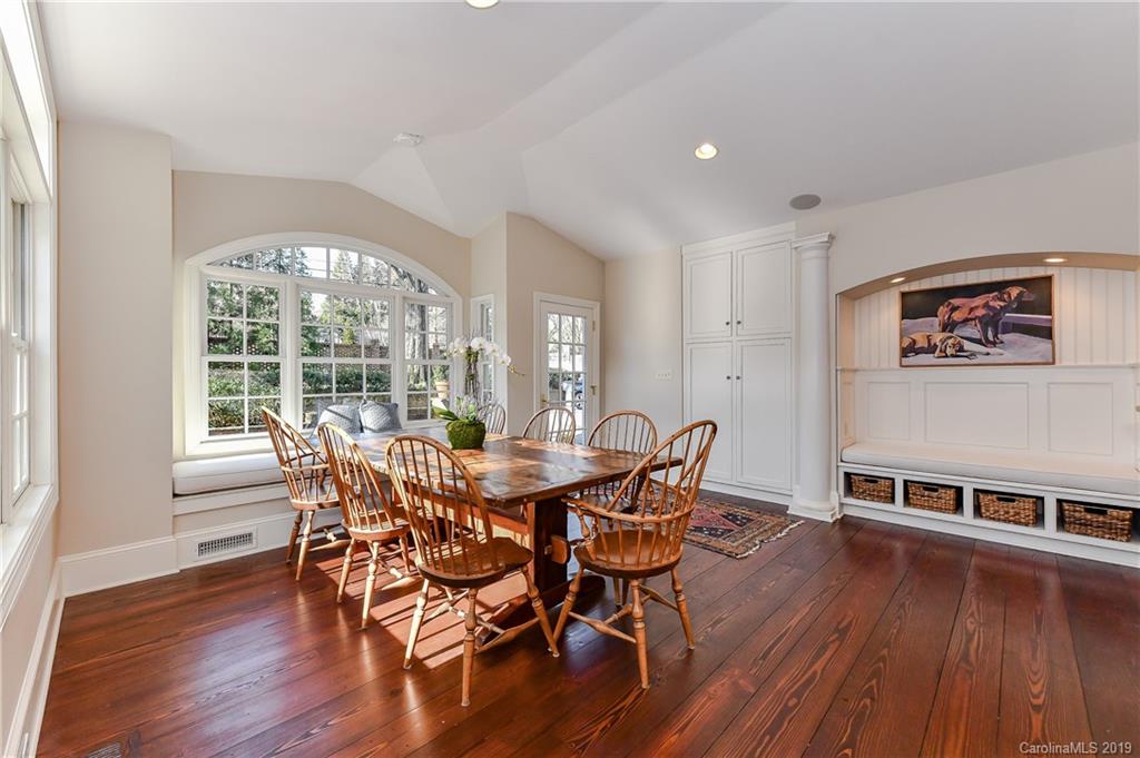 3908 Foxcroft Road Charlotte, NC 28211 - Photo 10 of 33 Gallery Image 10