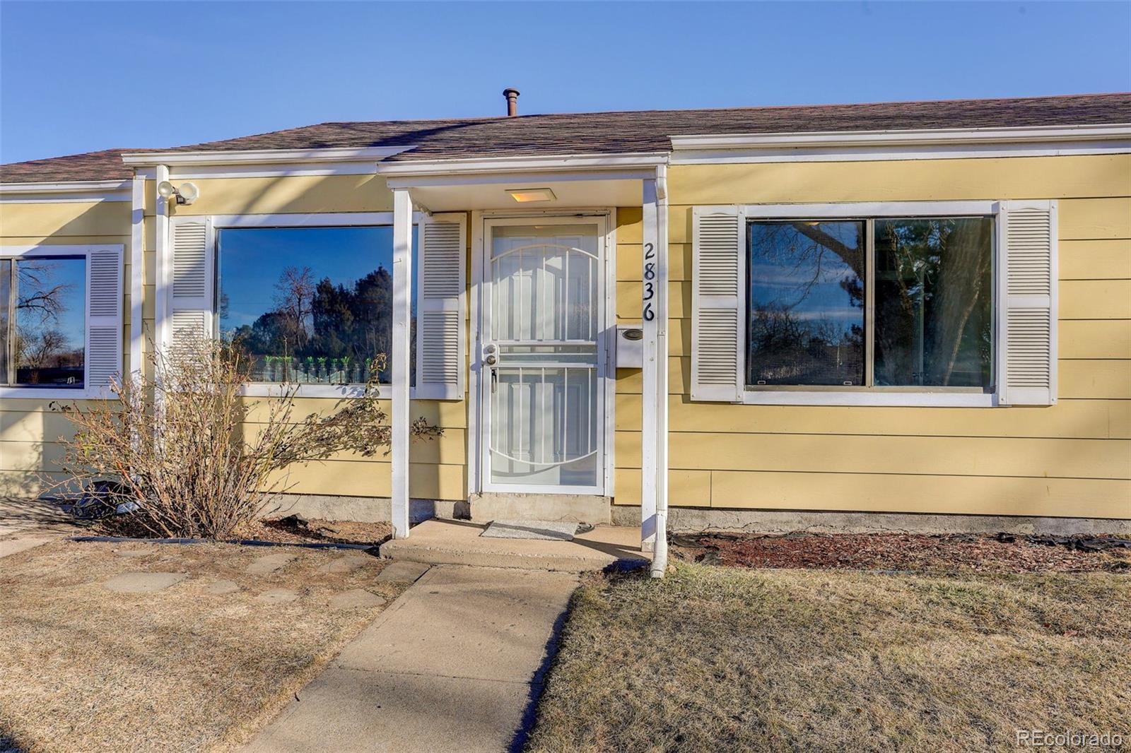 2836 South Grape Way Denver, CO 80222 - Photo 5 of 29 a view of a entryway door of the house