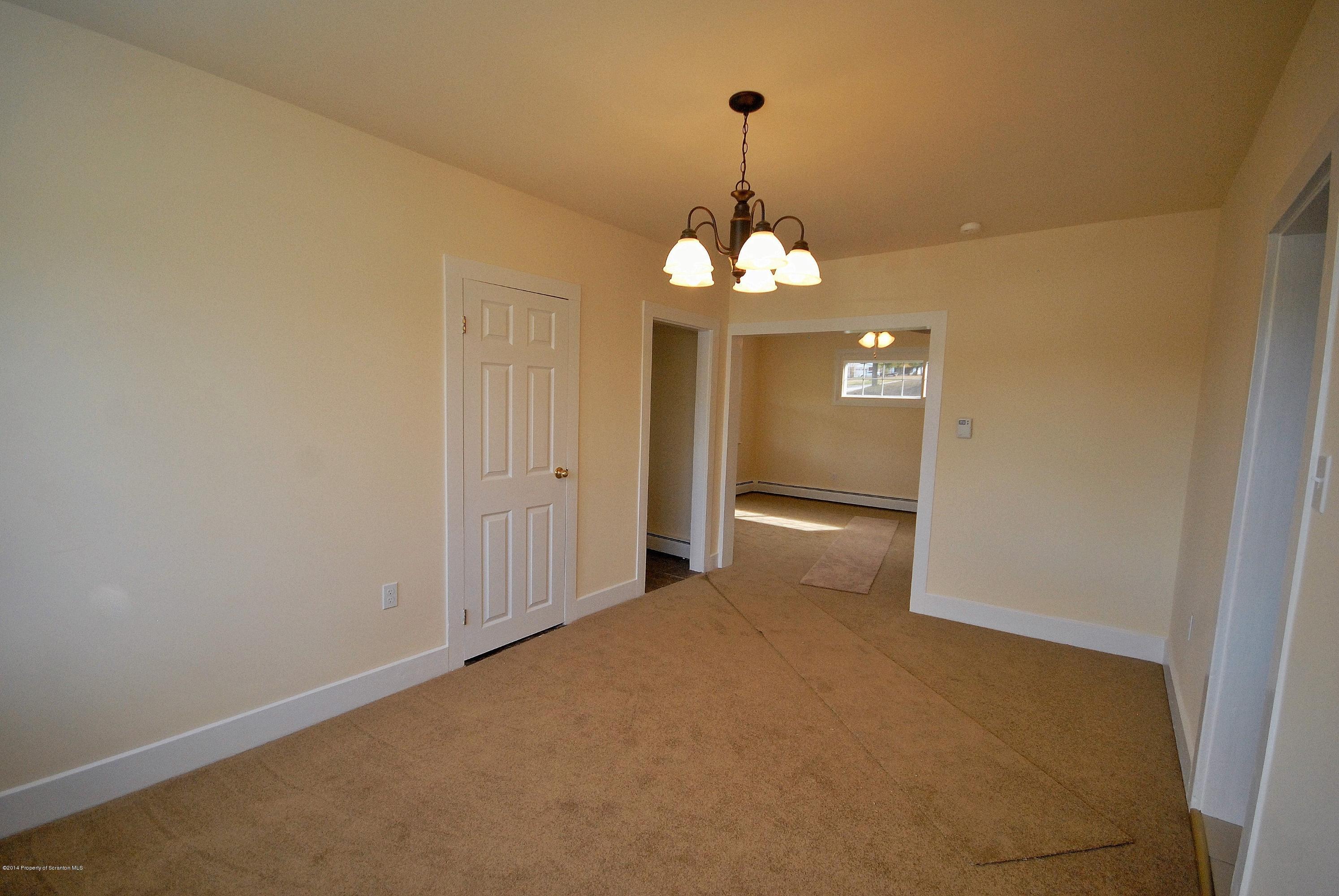 713 Gardner Road Moscow, PA 18444 - Photo 12 of 29 Gallery Image 12